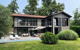 VILLA piscine à proximité de Lyon